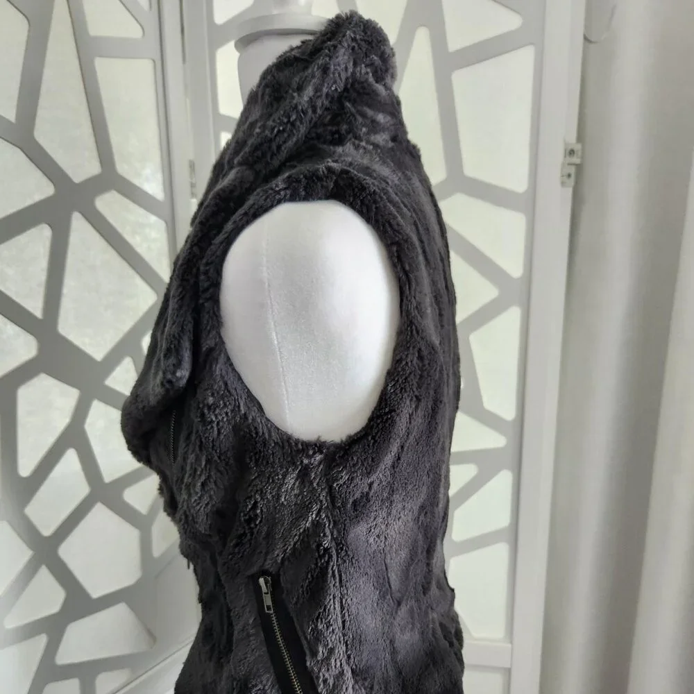 Faux Fur Vest - Dark Grey Beautiful Large Collar - Picture 8 of 10
